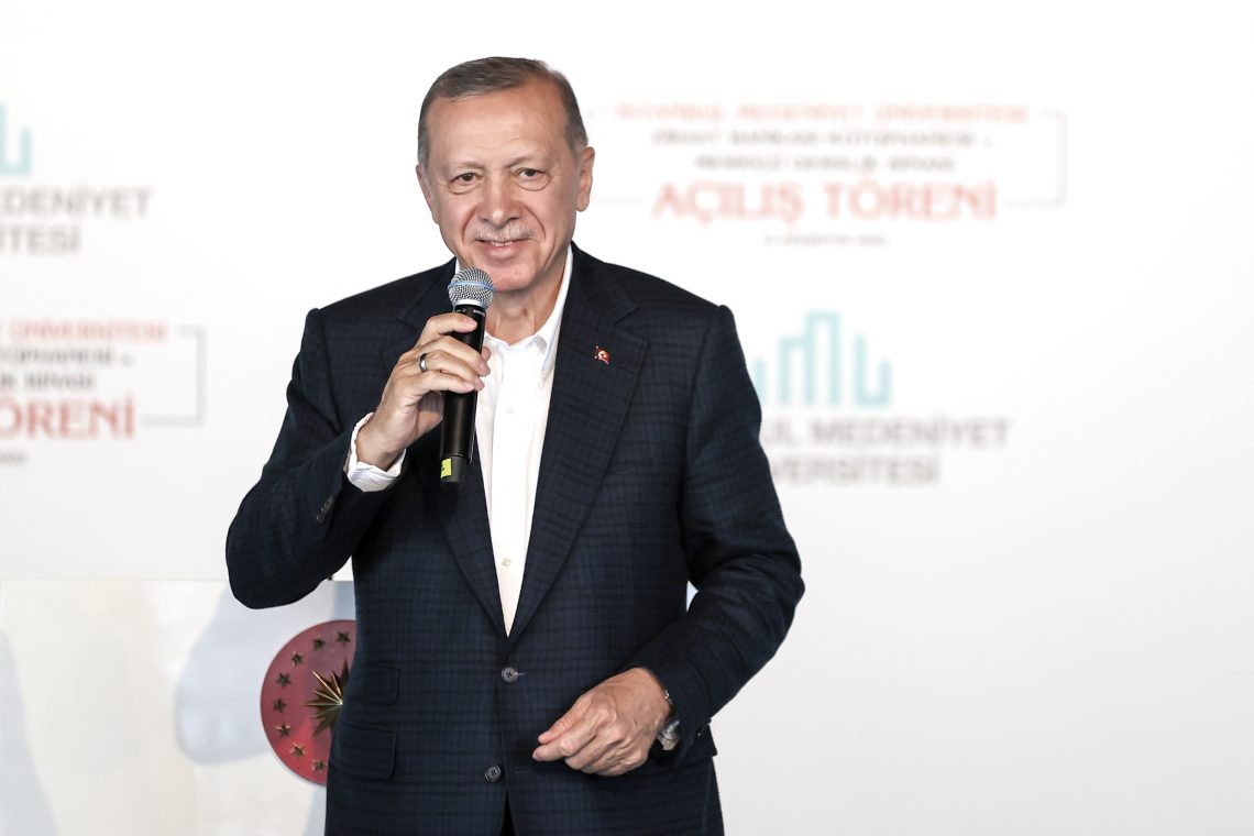 Erdogan at the Istanbul Medeniyet University Ziraat Bank Library